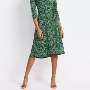 NWT Gilli Violetta Collared Surplice Midi Dress Dark Green Size M